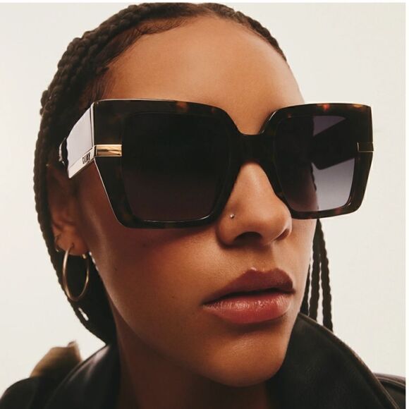 NWT QUAY Notorious Sunglasses main image 6